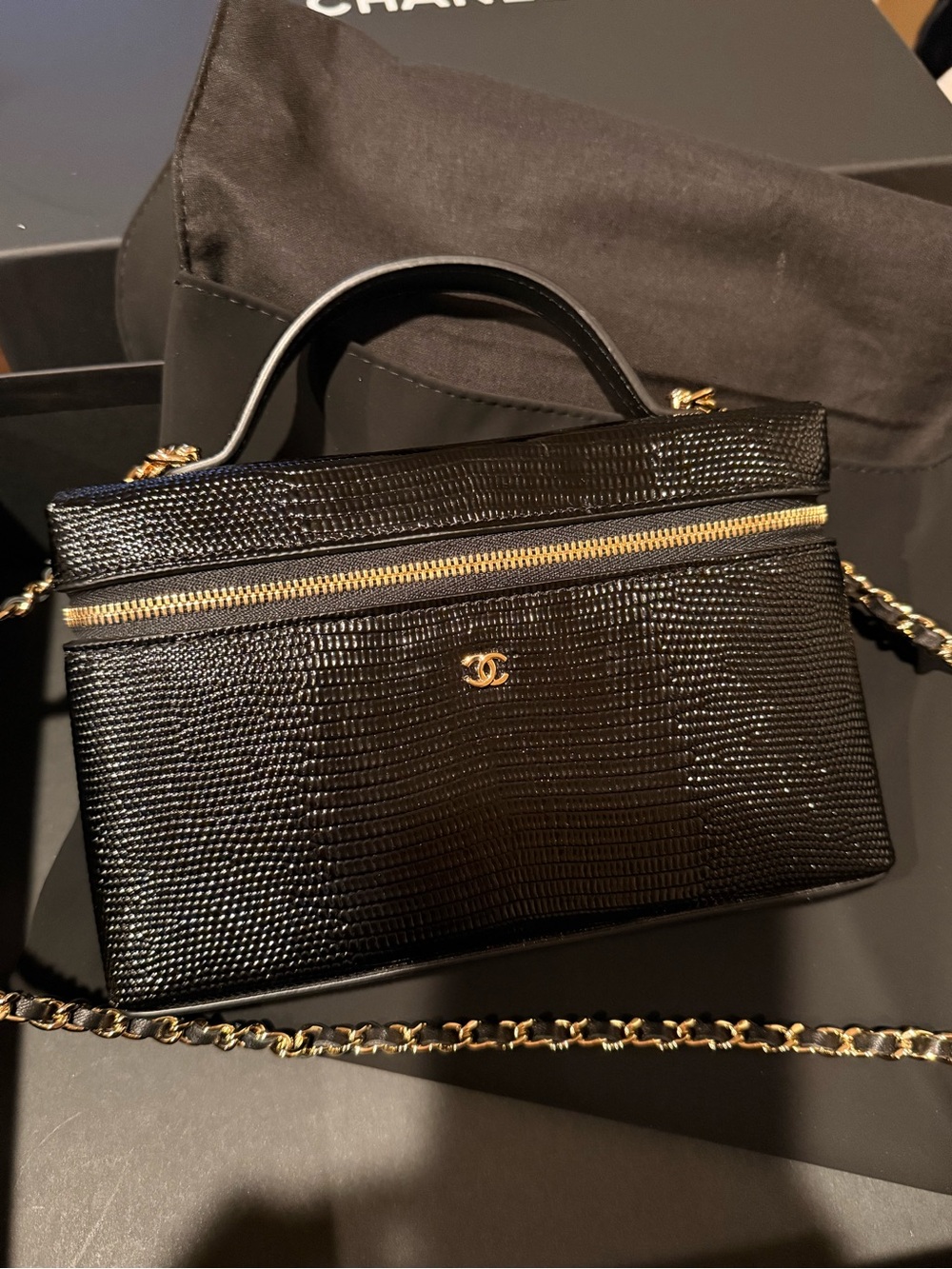CHANEL Black Lizard-Embossed Top Handle Crossbody with Gold Hardware